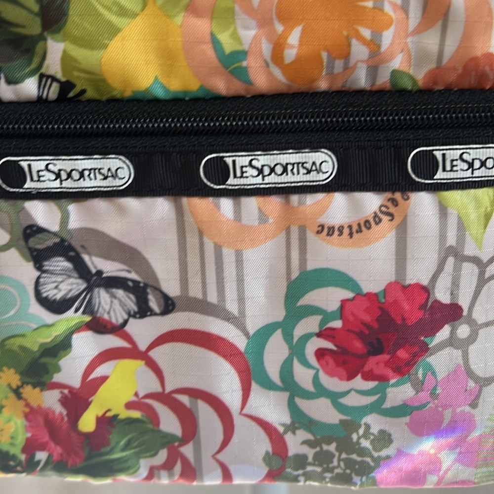 LeSportSac Flower and Butterflies Multicolored Crossbody Bag NWOT - Picture 9 of 13